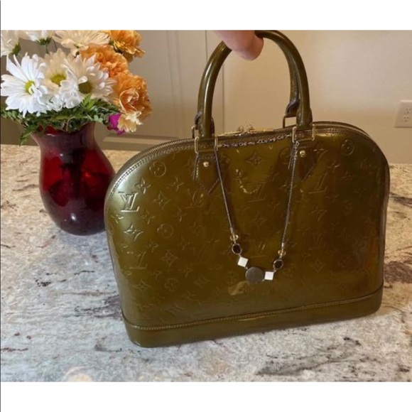 Louis Vuitton Alma GM - Picture 6 of 11